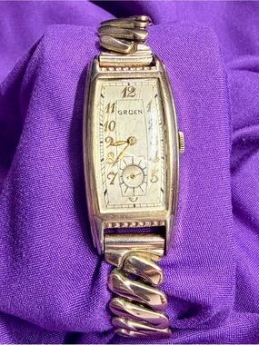 Gruen Curvex Watch